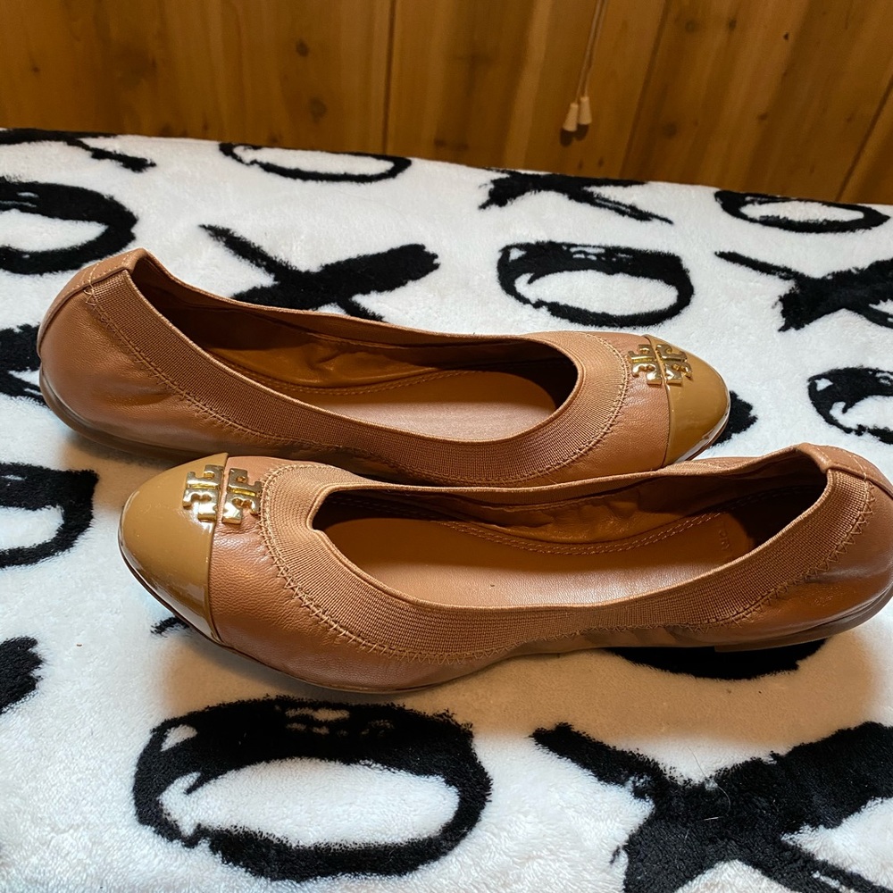 New and nicr tory burch shoe